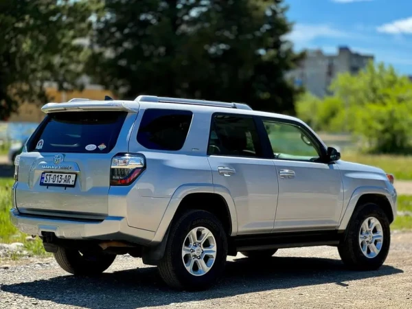 TOYOTA 4RUNNER
