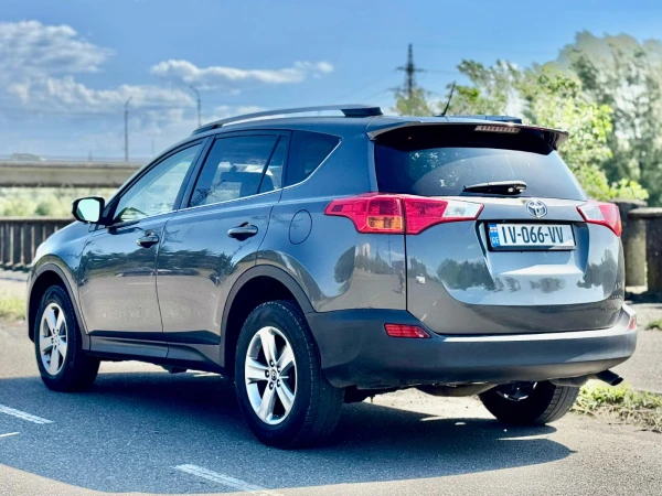 TOYOTA RAV4 2017