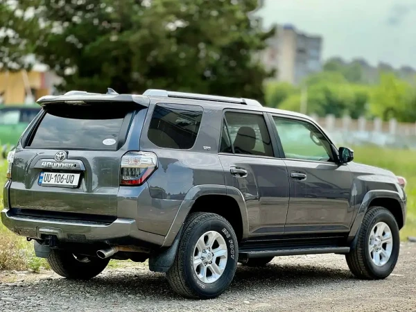 Toyota 4Runner 2020 7 Seater